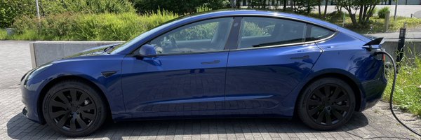 atsushi_model3 Profile Banner