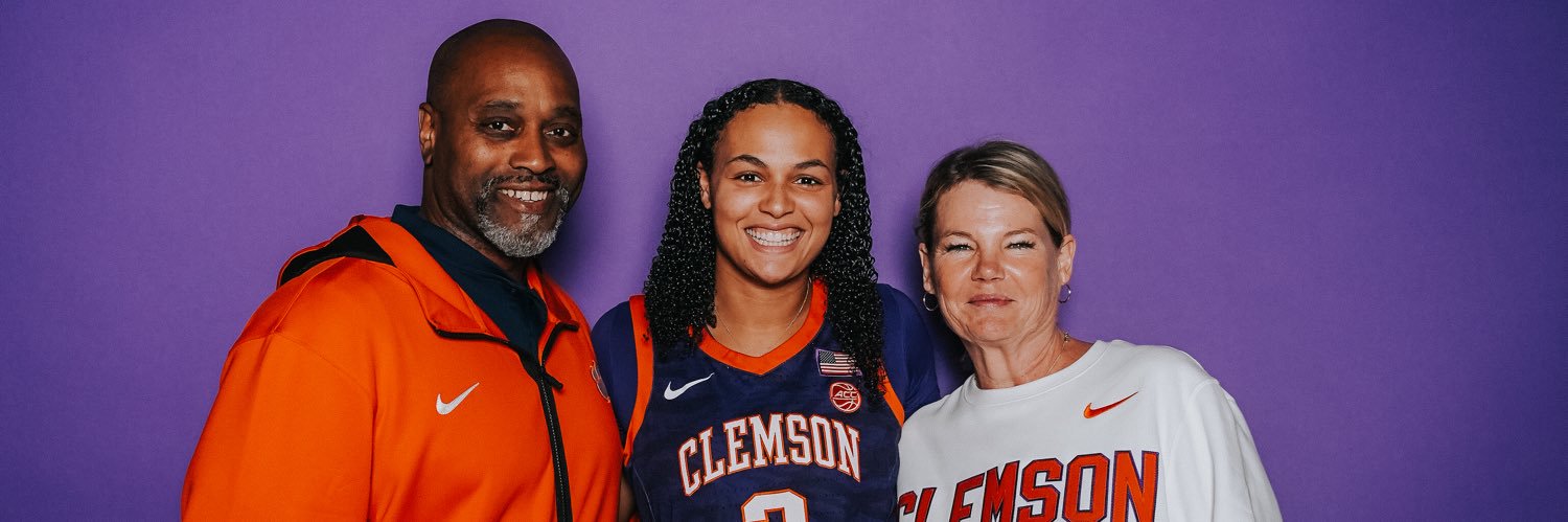 Mackenzie Nelson banner