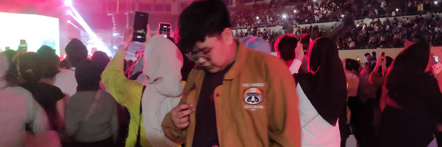 AeSBeeR's profile banner image