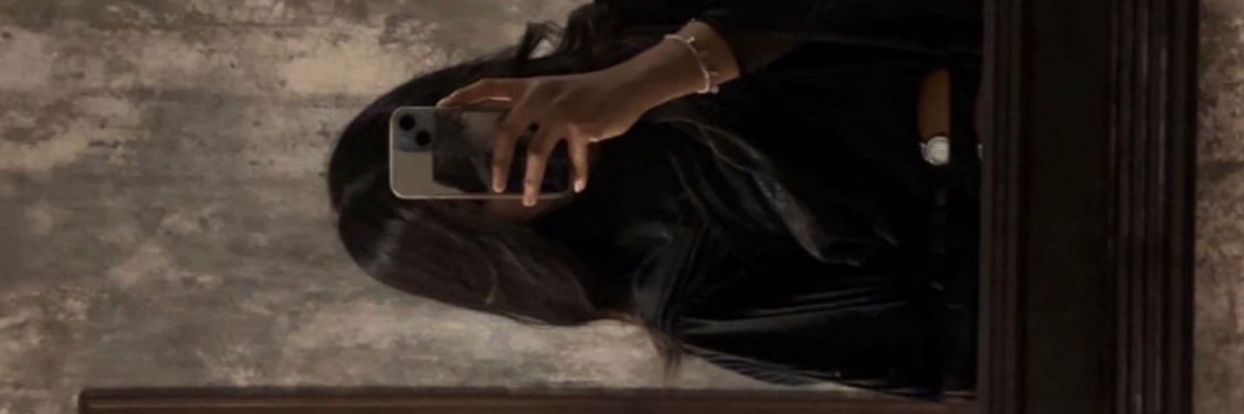 shirin_roo's profile banner image