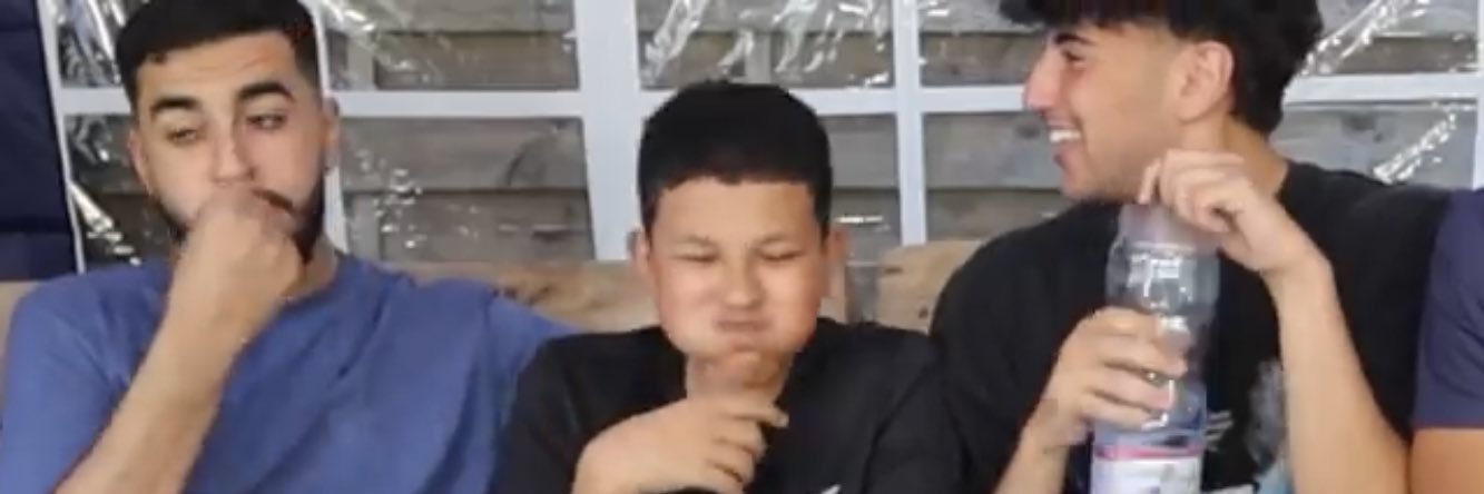 izorio's profile banner image