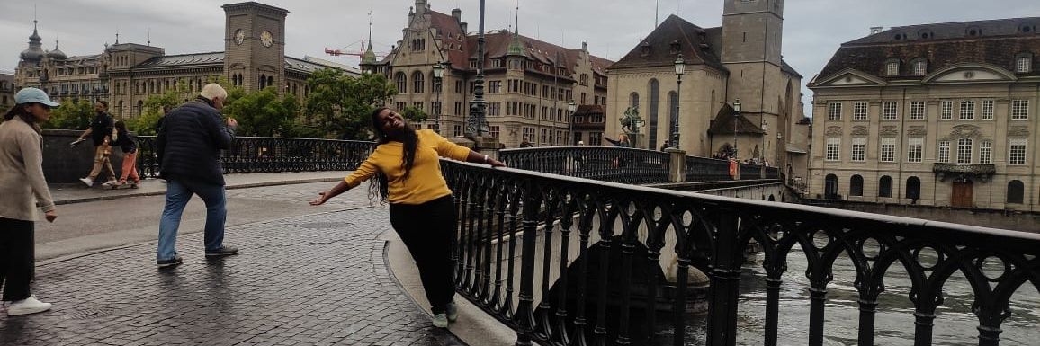 சுவேதா இராவணச்சி banner