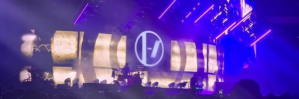 AIKIO33 Profile Banner