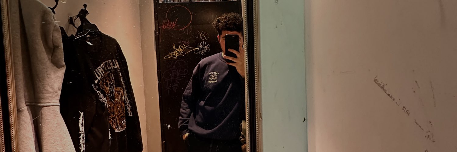 solvzol's profile banner image