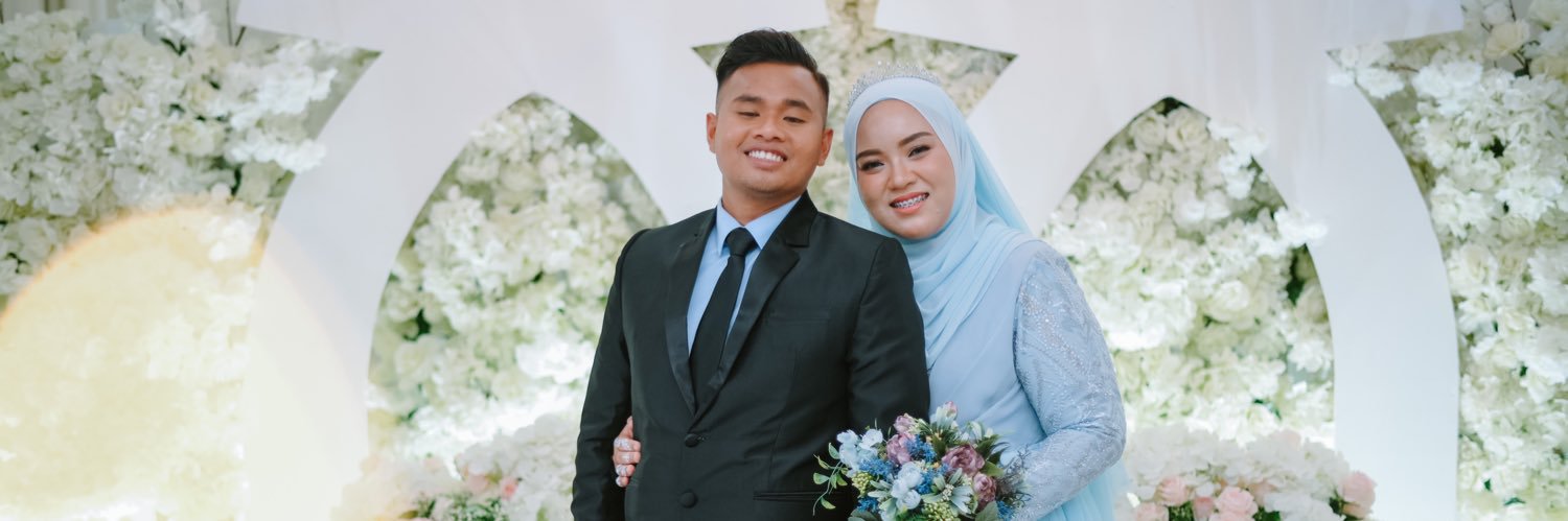 intanoorkhalida's profile banner image