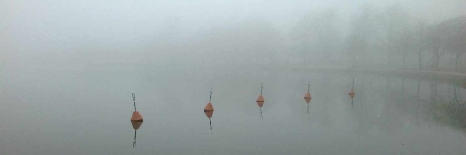 kaikkitietävä kertoja banner