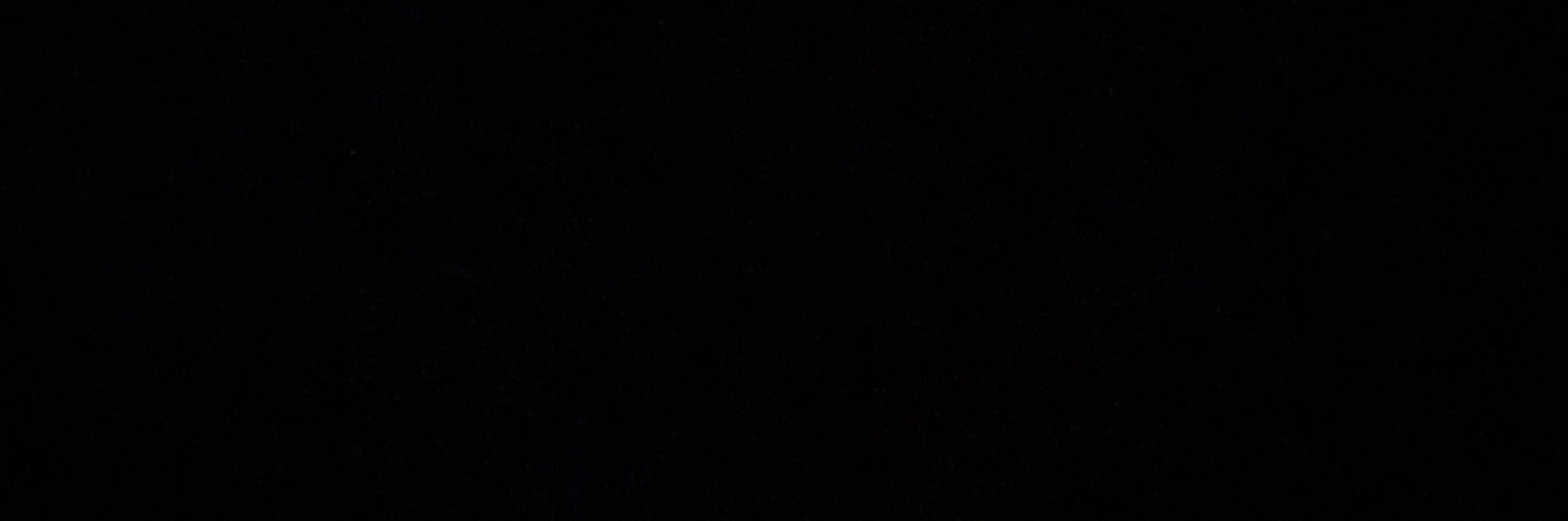 voguesimone's profile banner image