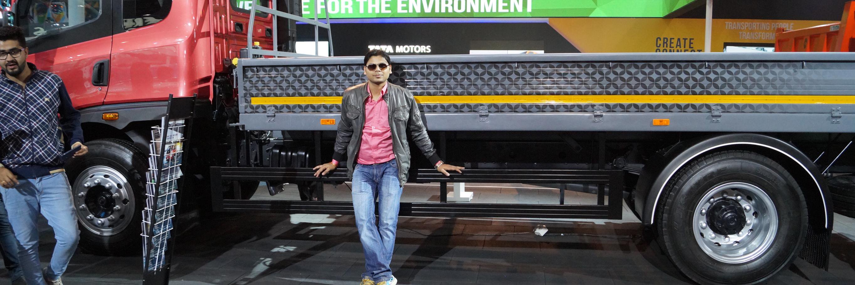 rajv89's profile banner image