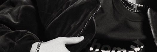 vv_enus's profile banner image