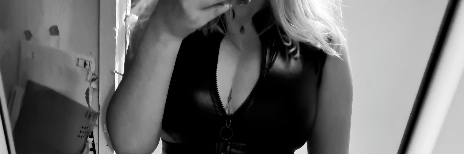 Carleymay8's profile banner image