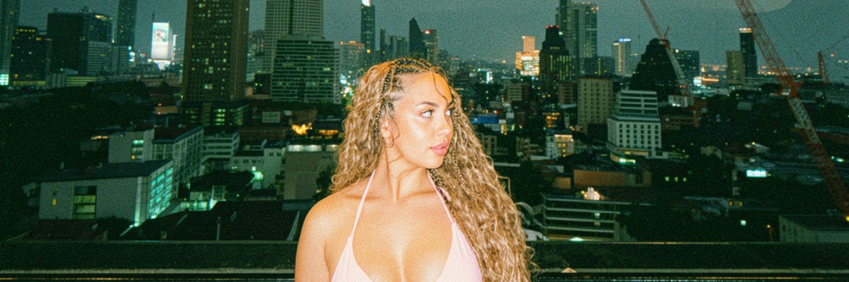 Duuniiaaaa's profile banner image