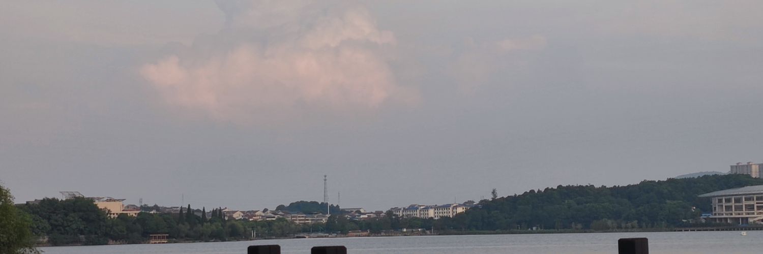小轩睡不着 banner
