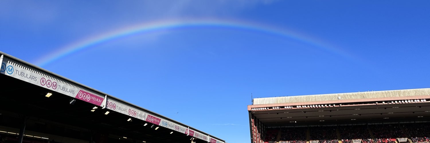 Lauren (Dons Min clothing) banner