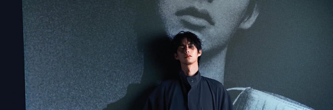 ≽B‿B≼ banner