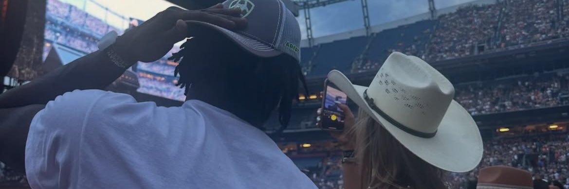 auberdobs's profile banner image
