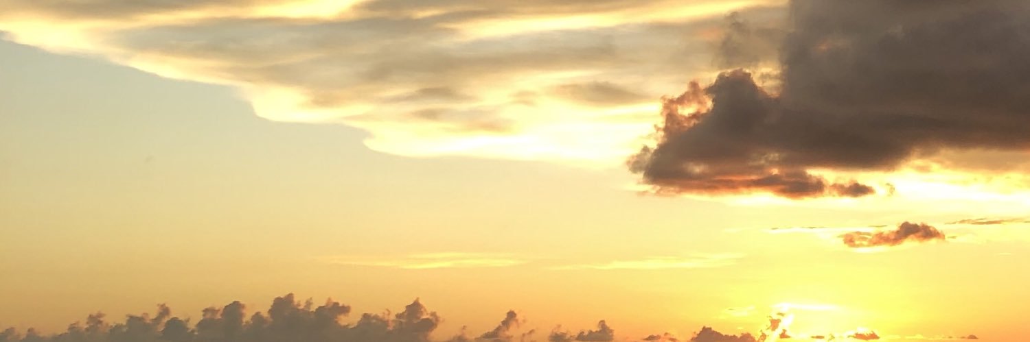 huyaam's profile banner image