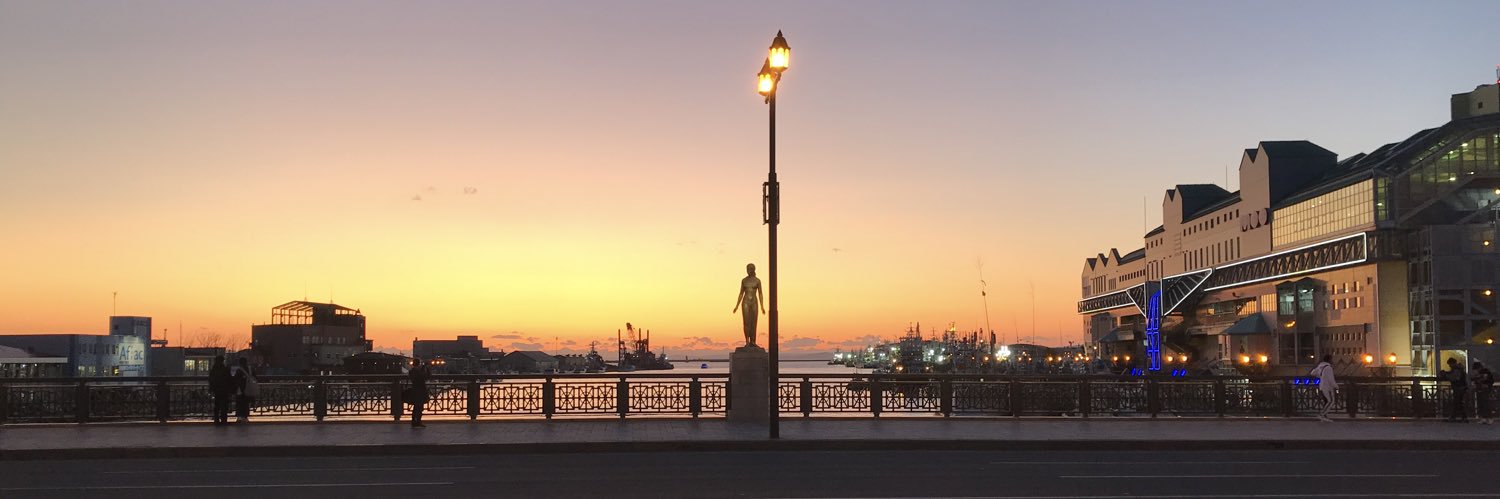 luxambra's profile banner image