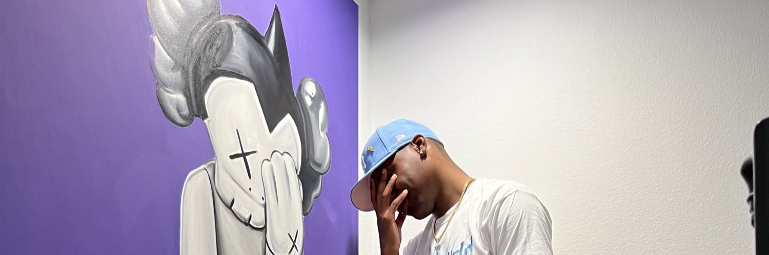 Suavee_vee's profile banner image