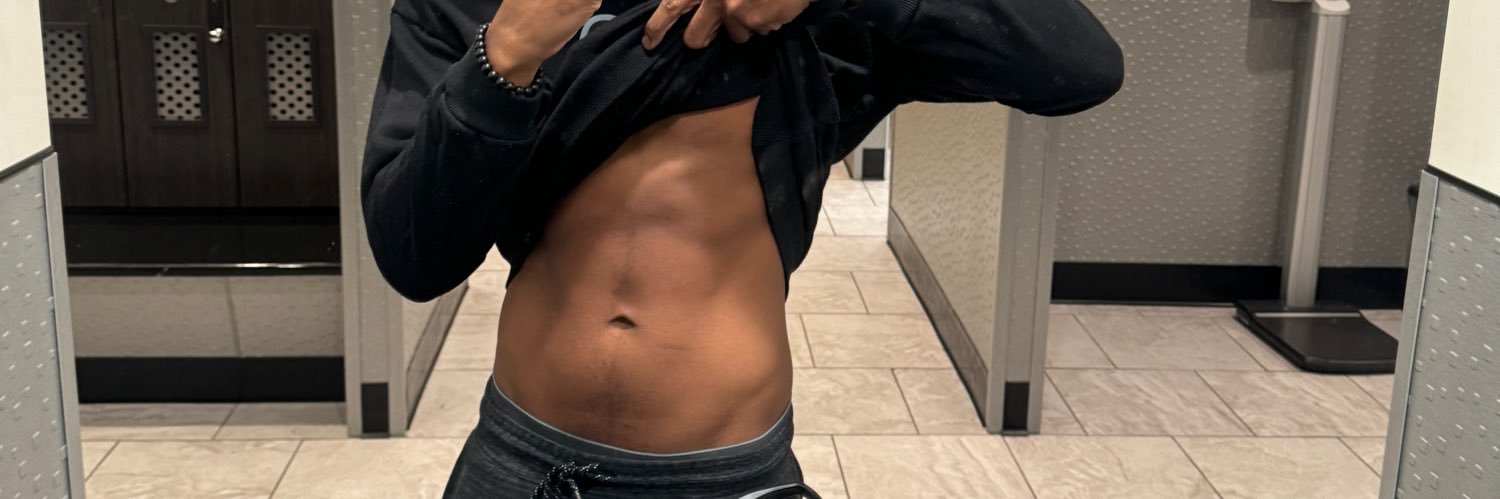 Chris👑 banner