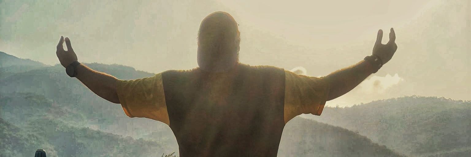 utQ55's profile banner image