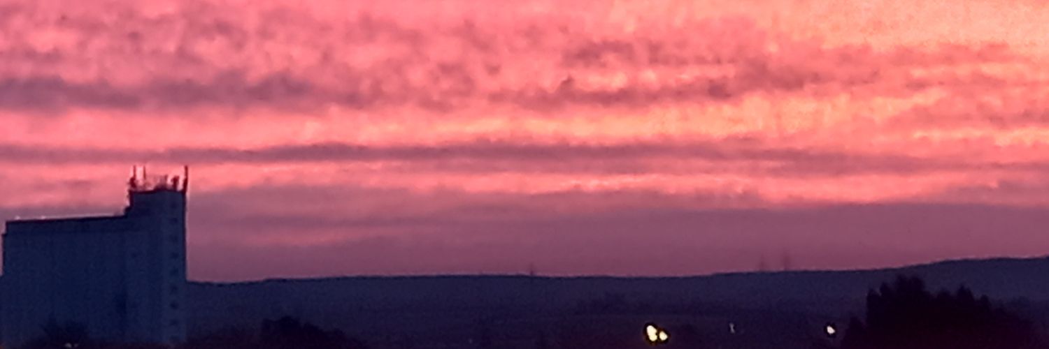 emmajezla's profile banner image
