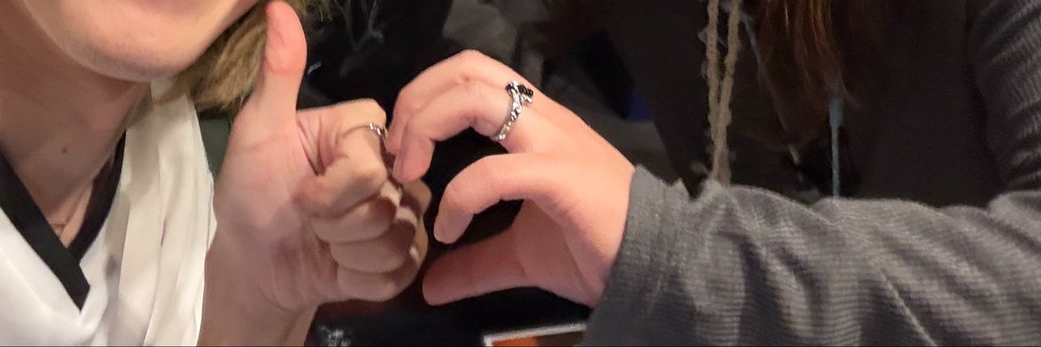 __howislife's profile banner image
