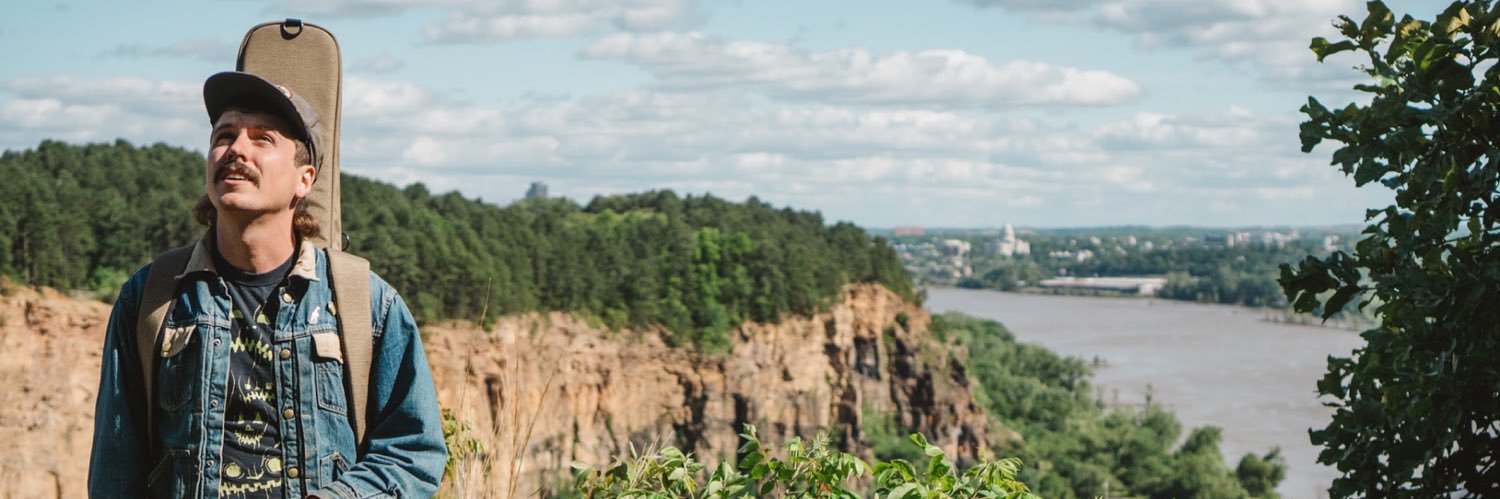 Nick Shoulders banner