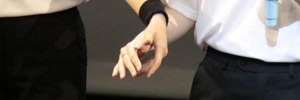 woo_pine Profile Banner