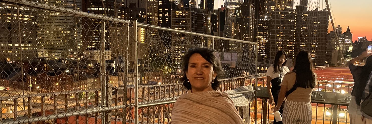 _alejandrarey's profile banner image