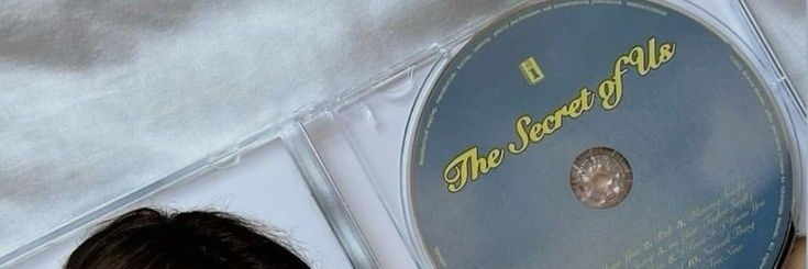 valen 🪐 taylor's version banner