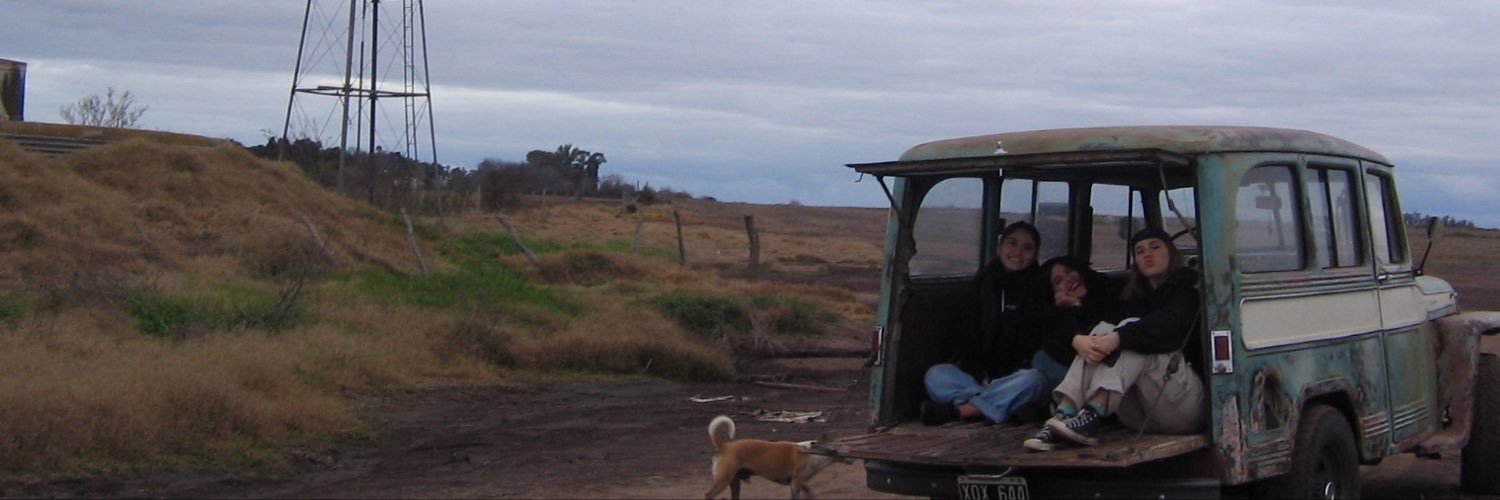 aroveranoo's profile banner image