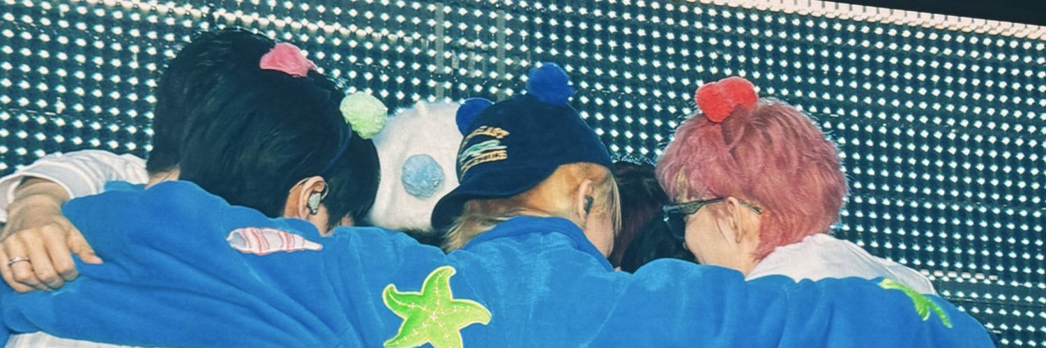 nadine🫑🐻🐯🩷 banner