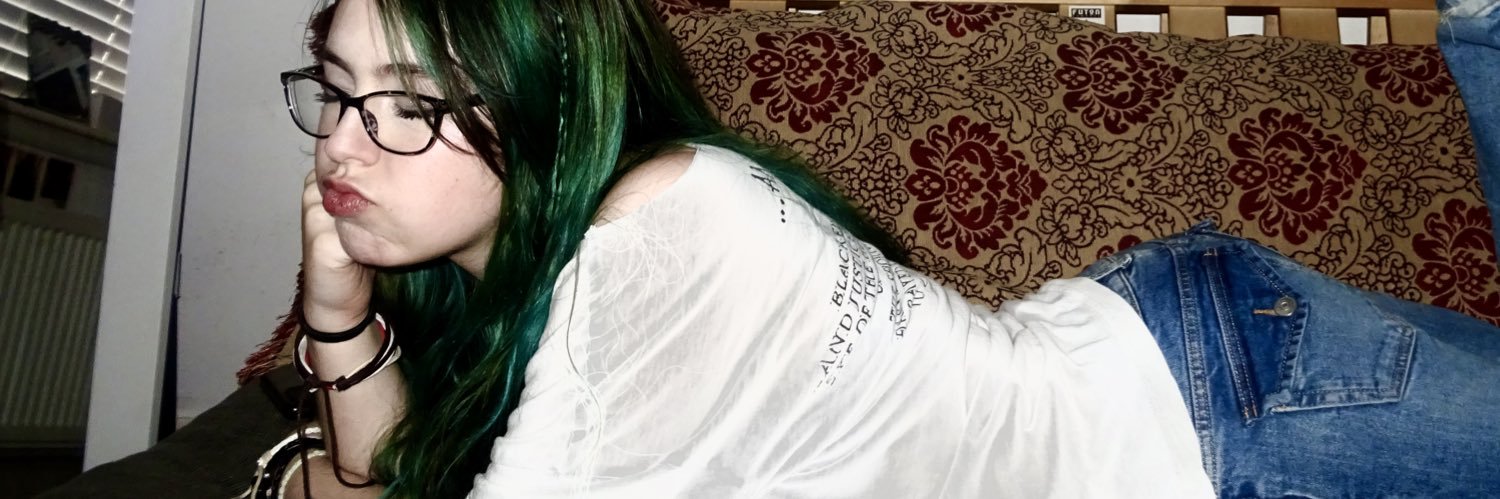 zzzcatrin's profile banner image