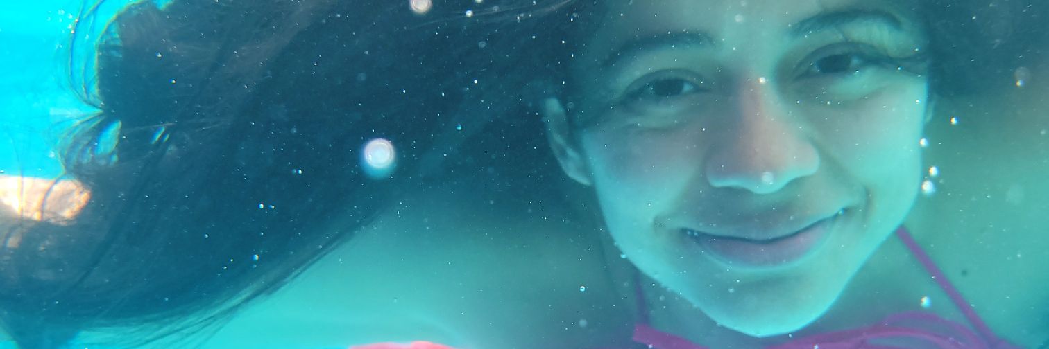 YNVILLALOBOS's profile banner image