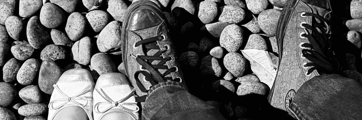 N banner