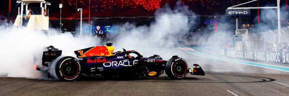 Max banner