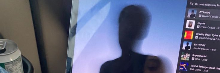 N banner