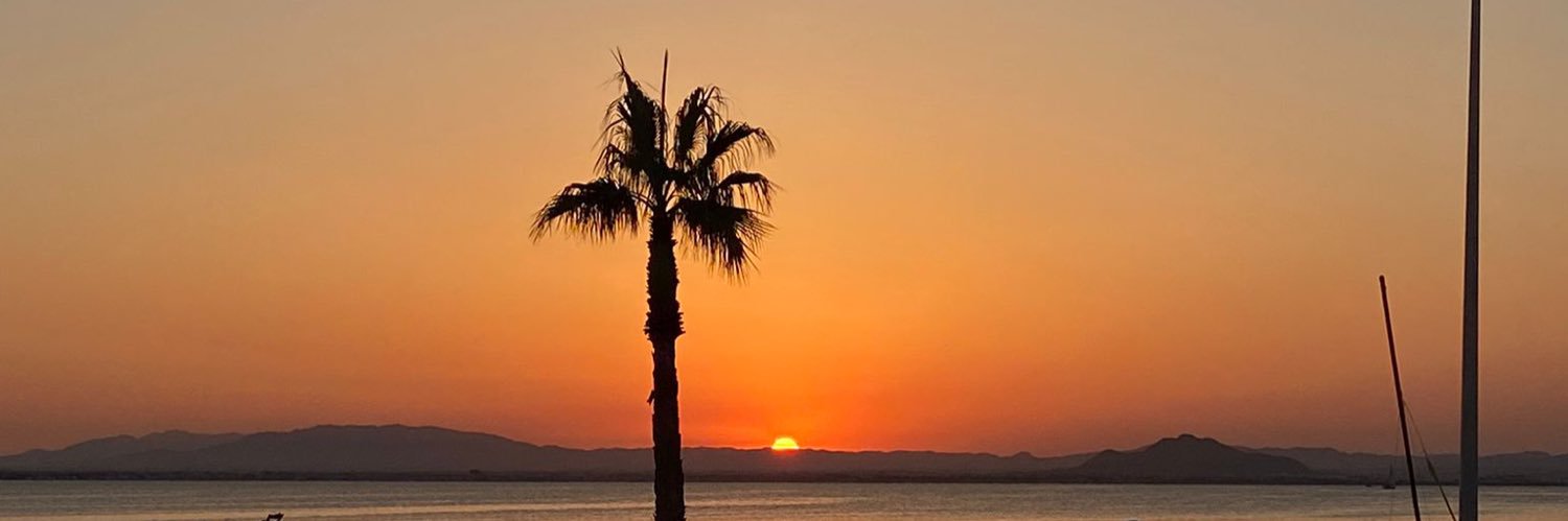 valeriianvrro's profile banner image