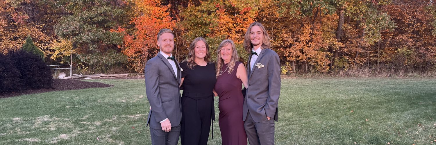 meg_duff_'s profile banner image