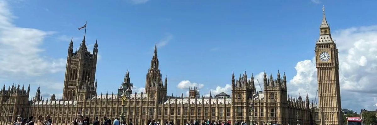 Danielaspoon's profile banner image