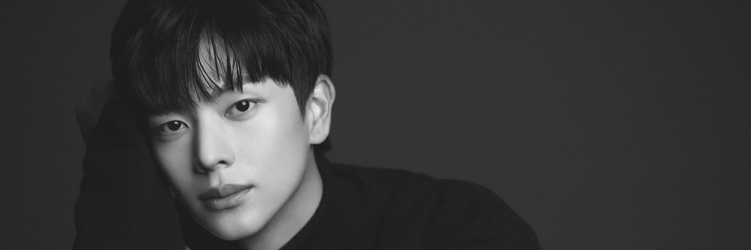 육성재.mp4 banner