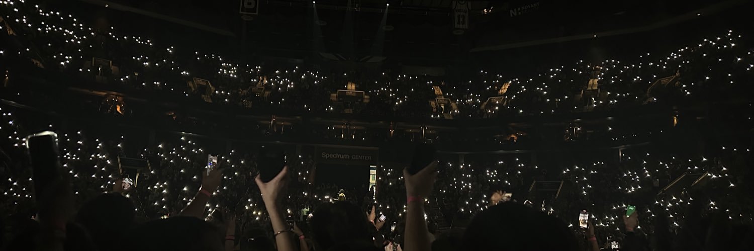 Maggie 🦢's banner