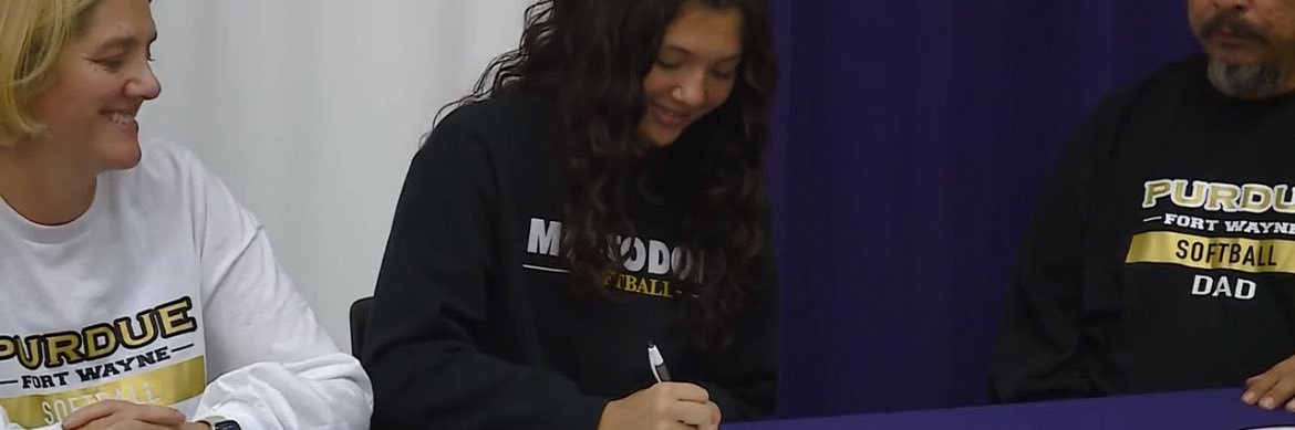 Mackenzie Arroyo banner