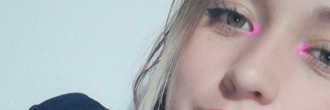 erikitarii's profile banner image