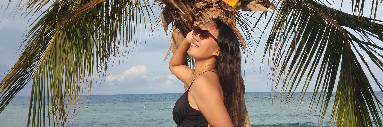 alonamananday's profile banner image