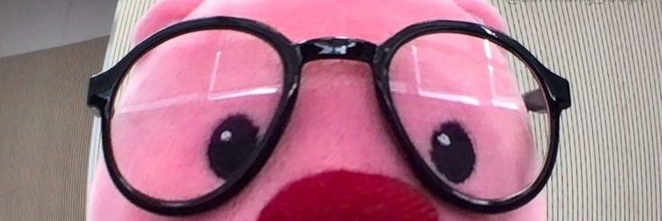 V banner