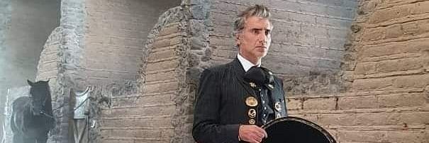 Yo naci para amarte banner