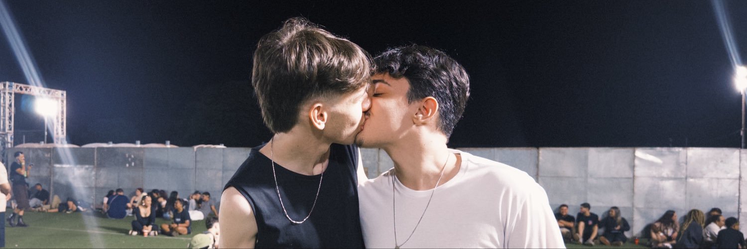 fefedb_'s profile banner image
