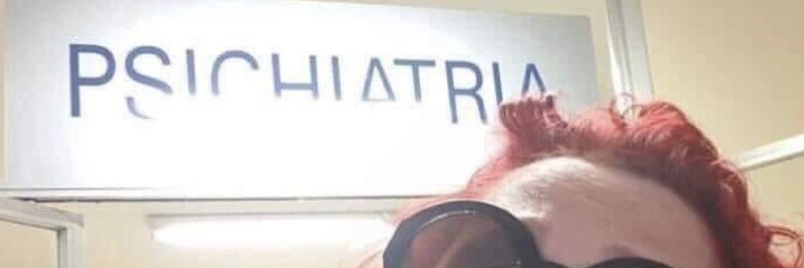 G banner