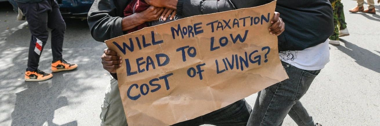 I stand with KENYA banner